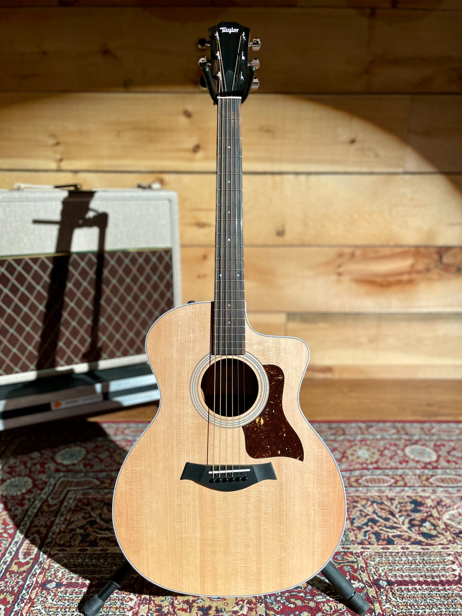 Taylor 214ce, Sitka Spruce/Rosewood
